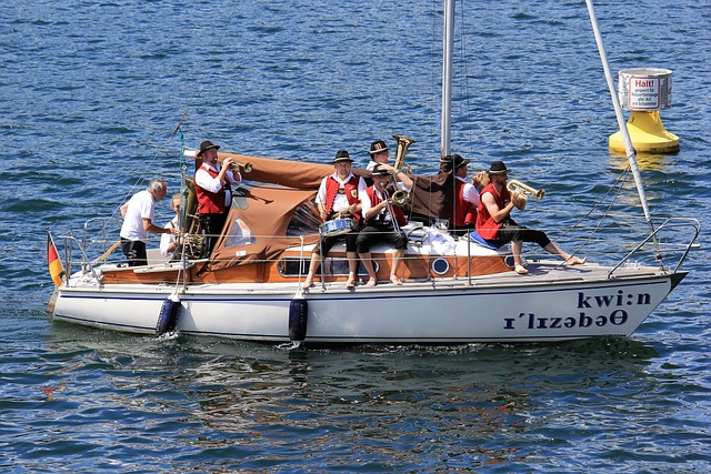 推裁判动作 推裁判动作